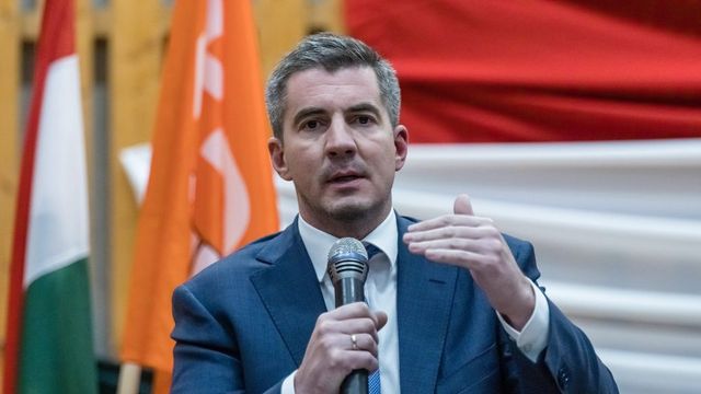 Határozati javaslatot terjesztett be a Fidesz–KDNP Ukrajna uniós csatlakozási tárgyalásai ellen