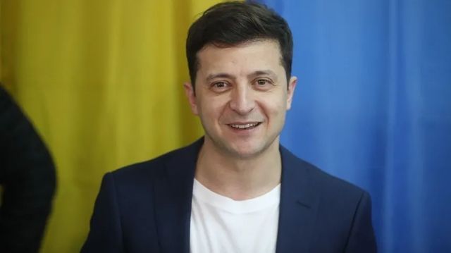 Зеленский задекларировал доход более $1 млн в 2019 году