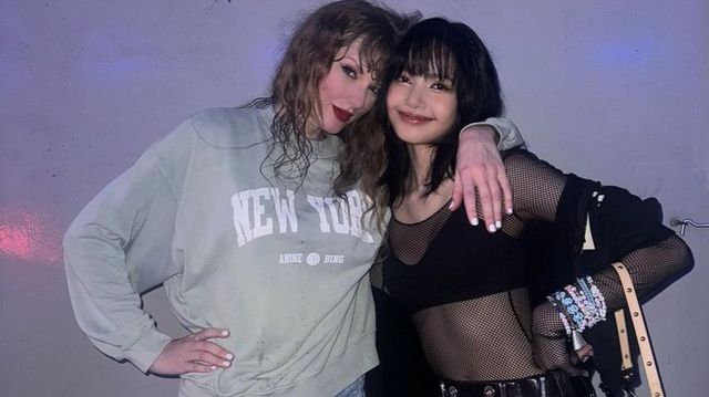 BLACKPINK's Lisa and Taylor Swift pose at Singapore concert: Fans demand collab