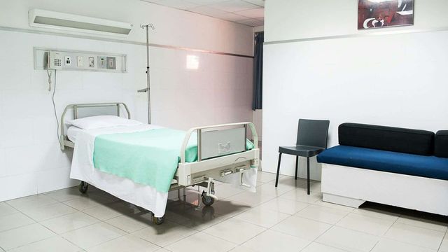 Ministrul Sănătății vrea ca medicii să respecte cele 8 ore în spitalele publice: La privat, după program