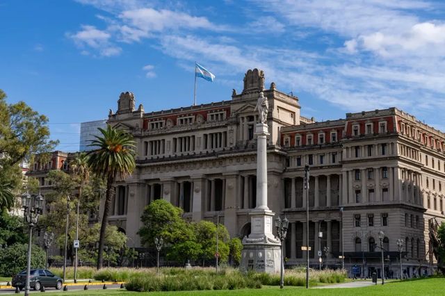 Curtea Supremă din Argentina a găsit zeci de cutii cu materiale naziste în arhivele din subsolul său