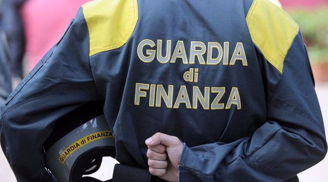 Senese, maxi-operazione contro il clan tra Roma e nord Italia: sequestrati 15 milioni, 28 arresti