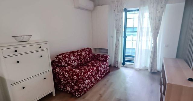 Primele patru familii afectate de explozia din Rahova s-au mutat în apartamente complet mobilate și utilate