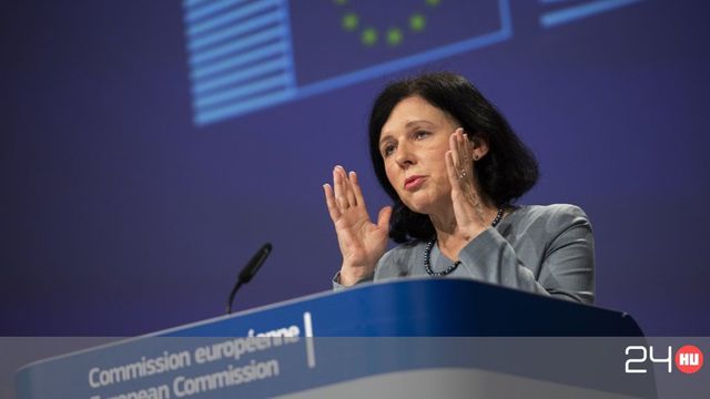 Az Európai Bizottság alelnöke szerint fake news, amit a nemzeti konzultáció egyik kérdésében állít a kormány