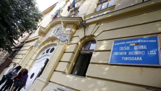 Zeci de elevi și profesori de la un liceu din Timișoara au ajuns la spital cu simptome de intoxicație
