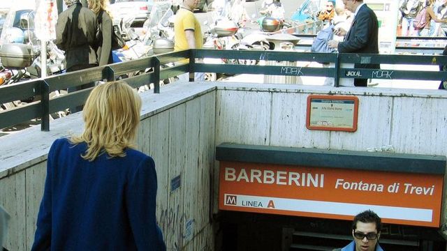 Metro Roma, 4 misure cautelari per i guasti alle scale mobili di Repubblica e Barberini