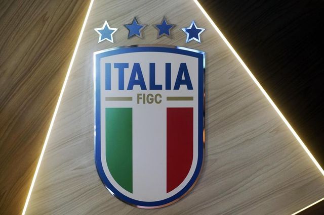 Figc, minuto di raccoglimento su tutti i campi