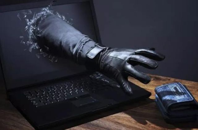 Poliția capitalei atenționează! Numărul de fraude în mediul online – în creștere