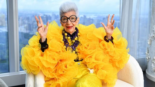 Morta a 102 anni Iris Apfel, l'icona della moda di New York
