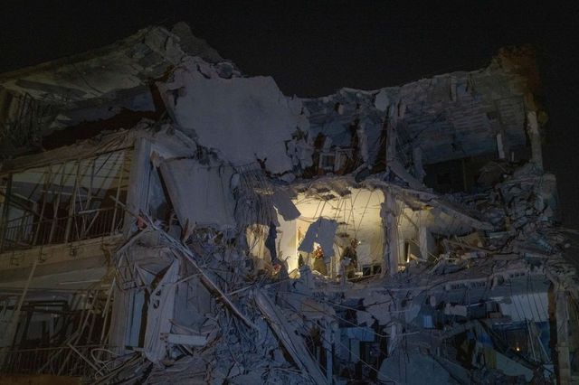 RĂZBUNAREA Iranului. Teheranul a lansat 3 atacuri cu rachete asupra Israelului