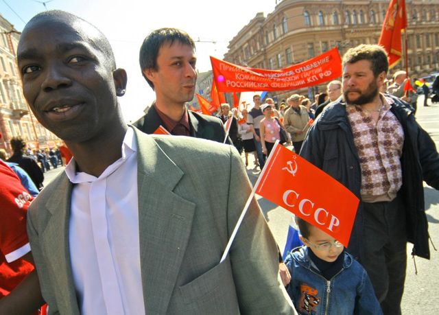 Протоиерей РПЦ посоветовал одиноким женщинам искать мужей в Африке и Китае