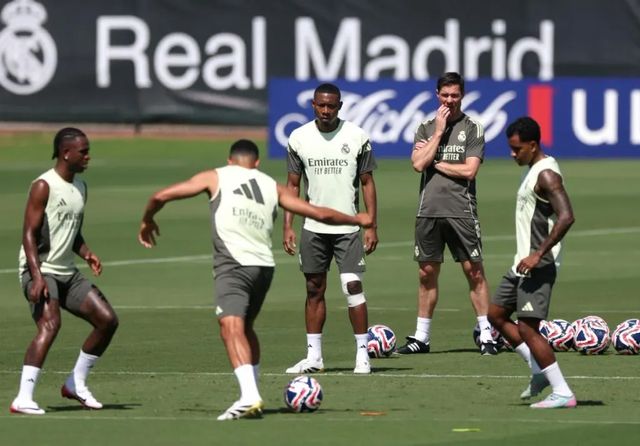 Xabi Alonso saca el látigo
