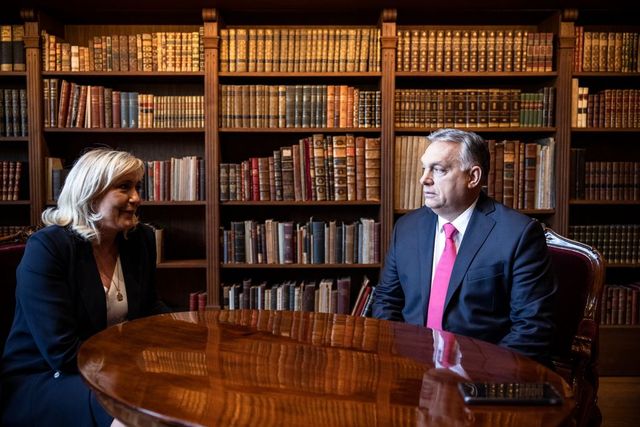 Orbán Viktor Marine Le Pent fogadta a Karmelitában