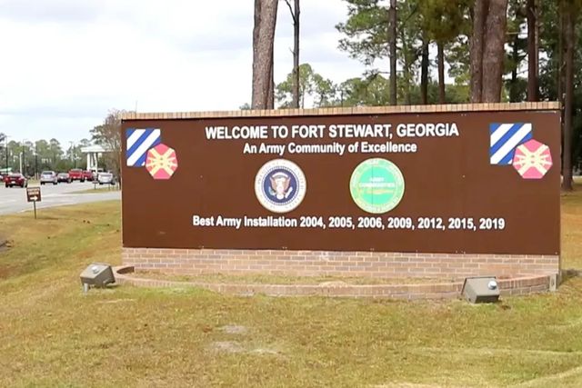 Sergent reținut, după ce a împușcat cinci soldați la baza Fort Stewart din Georgia