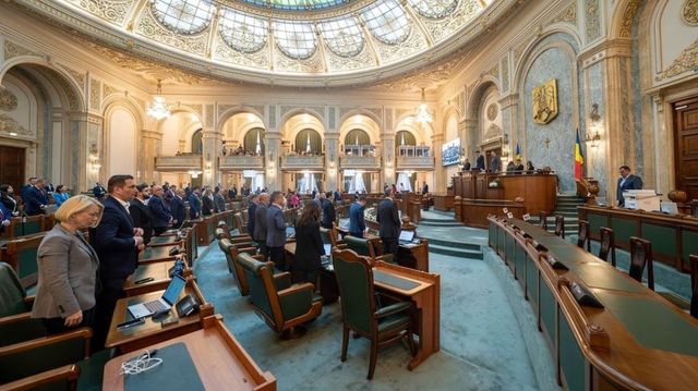 Inițierea de organizații fasciste, legionare, rasiste, proiect adoptat