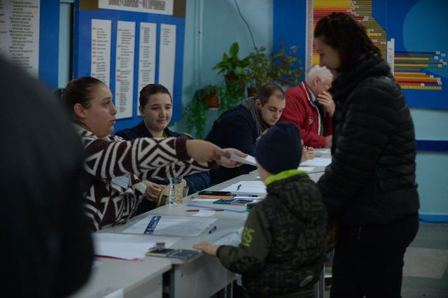 Nouă cazuri de transportare organizată a alegătorilor