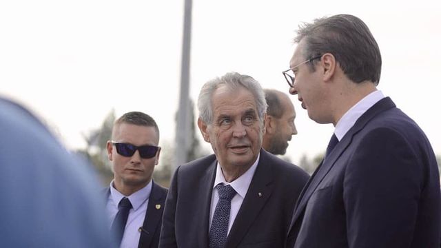 Nemám rád Kosovo, řekl Zeman při vítání Vučičovi