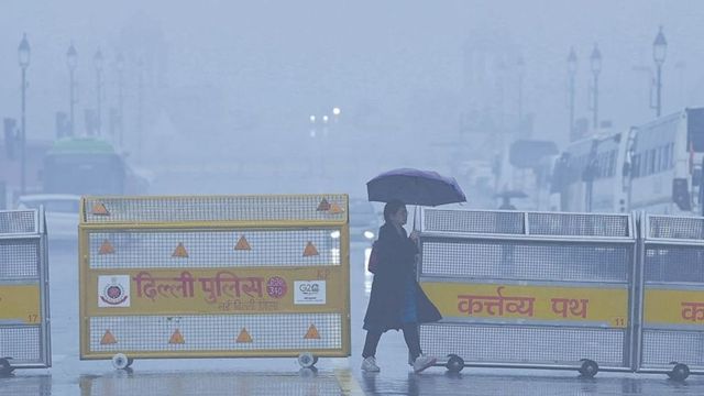 Delhi Wakes Up To Light Rain, More Showers Predicted
