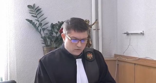 Judecătorul care l-a eliberat pe Veaceslav Platon din închisoare pleacă din sistem
