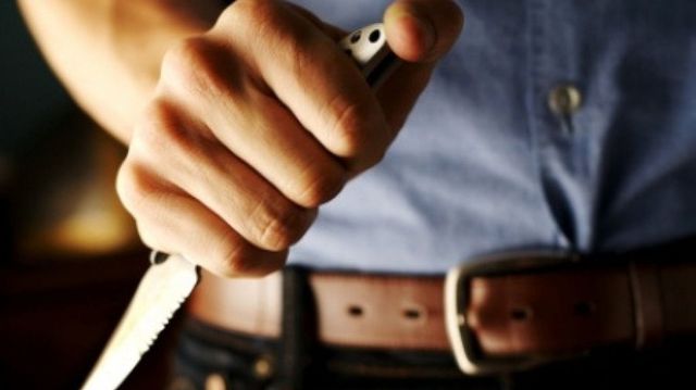 Jaf într-un parc din Capitală! Un minor a fost amenințat cu un cuțit și telefonul mobil de către patru indivizi