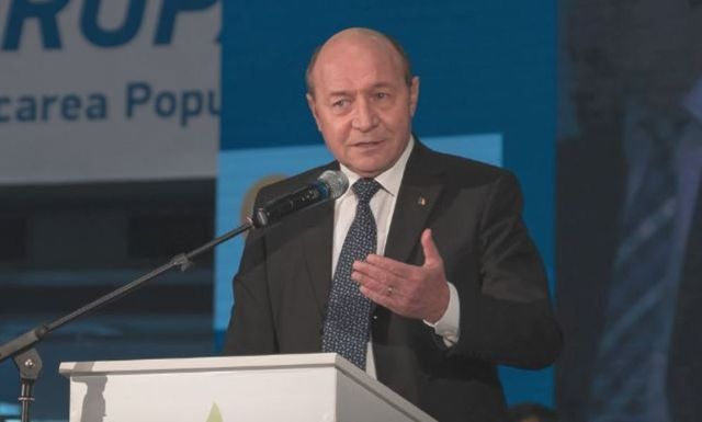 Băsescu: Dragnea a declanșat cea mai stupidă remaniere din istoria postdecembristă