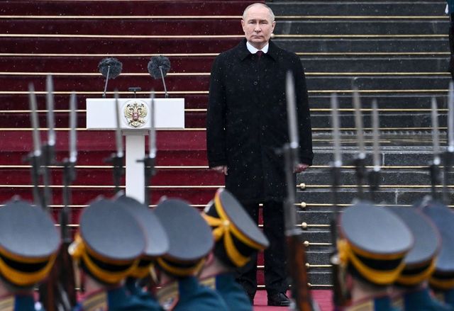 Putin, 'faremo di tutto per impedire un conflitto globale'