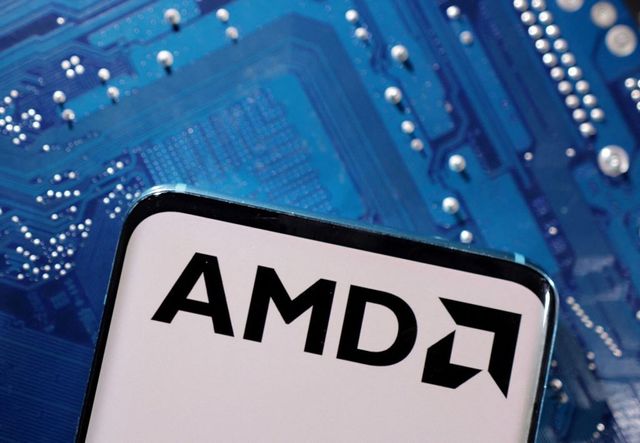 AMD posiluje o 3 % po oznámení integrace procesorů do systémů Oracle