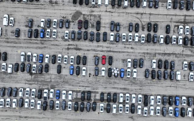 Mercato auto Europa in lieve aumento, +1,9% a maggio