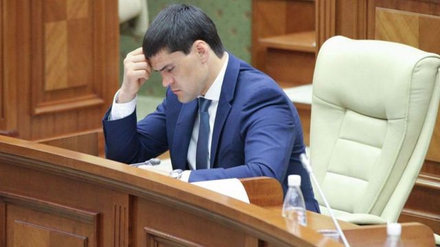 Constantin Țuțu a fost dat în urmărire