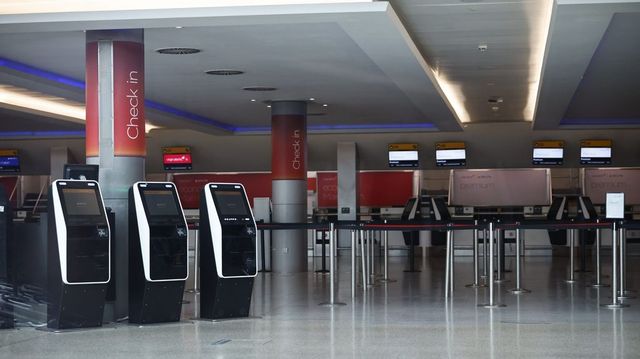 Veszélyes anyag miatt kiürítették és lezárták a londoni Heathrow repülőtér egyik terminálját