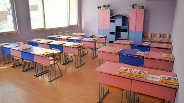 Завърши първият випуск от 33 медицински сестри и акушерки във Велико Търново