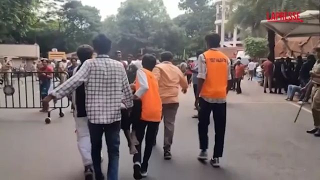 India, calca fuori da uno stadio a Bangalore: almeno 11 morti e decine di feriti