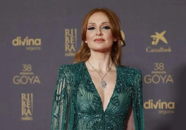Cristina Castaño presenta a su primer hijo y desvela su nombre