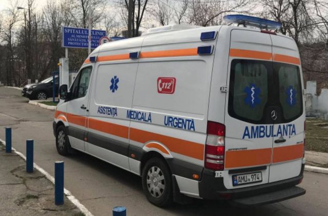 Un medic al serviciului de urgență a fost bătut, la Ungheni