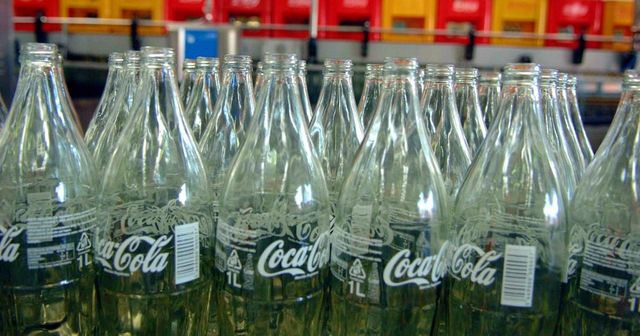 La Coca Cola non farà pubblicità sui social network per un mese