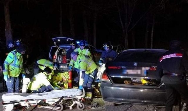 Un român din Italia și-a dat foc și a murit după o lună de agonie, crezând că și-a ucis iubita în bătaie