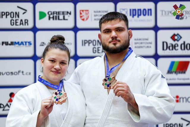 Alin Bagrin și Oxana Diacenco au urcat pe podium la Europenele de tineret la judo