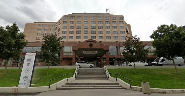 Dejvický hotel Diplomat má nového majitele, zaplatí za něj téměř dvě miliardy