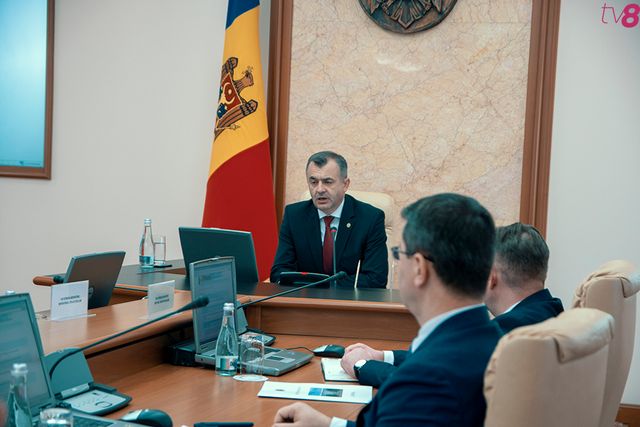Cabinetul de miniștri și aparatul premierului, în frunte cu Ion Chicu, s-au testat pentru Covid-19 la un laborator privat