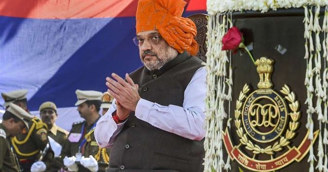 Delhi Police should remain calm while dealing with miscreants: Amit Shah