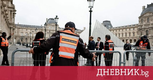 Двама задържани за обира в Лувъра