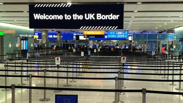 Tizenkét országból lehet vesztegzár nélkül Angliába utazni