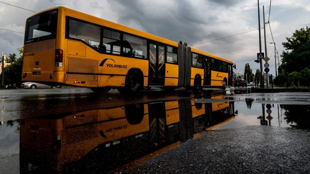 40 elektromos busz beszerzésével zöldíti a közlekedést a Volánbusz
