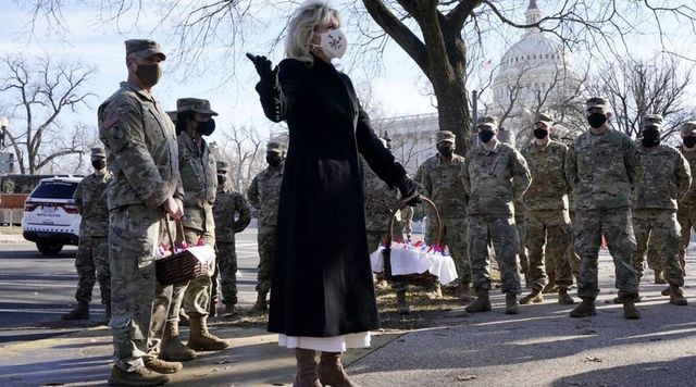 Jill Biden thanks National Guard members with chocolate chip cookies