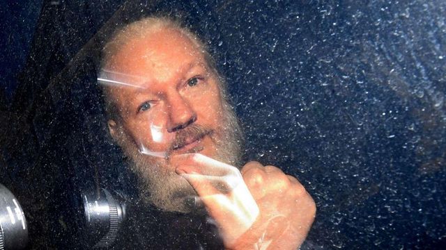 Wikileaks, Pompeo: "Julian Assange sarà estradato negli Stati Uniti"