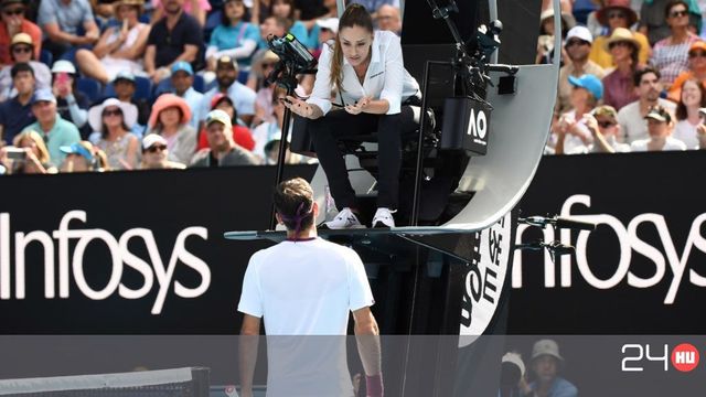 Káromkodás miatt büntették meg Federert
