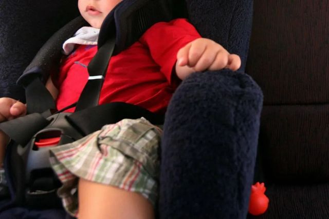 Tragedia in Belgio, morto bimbo di 15 mesi dimenticato in auto