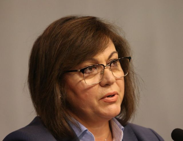 Достойни сте за най-голямо уважение, каза Корнелия Нинова по повод днешния празник