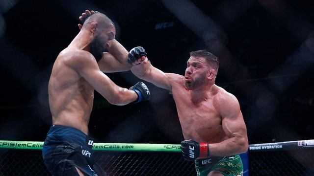 Khamzat Chimaev Dominates Dricus Du Plessis To Clinch Middleweight Championship Title At UFC 319