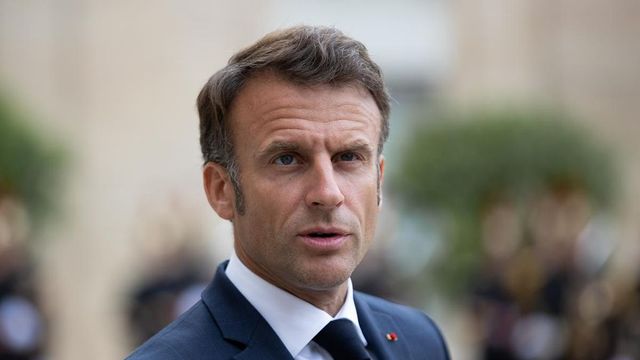 Aláírta a kitoloncolásról szóló új bevándorlási törvényt Emmanuel Macron
